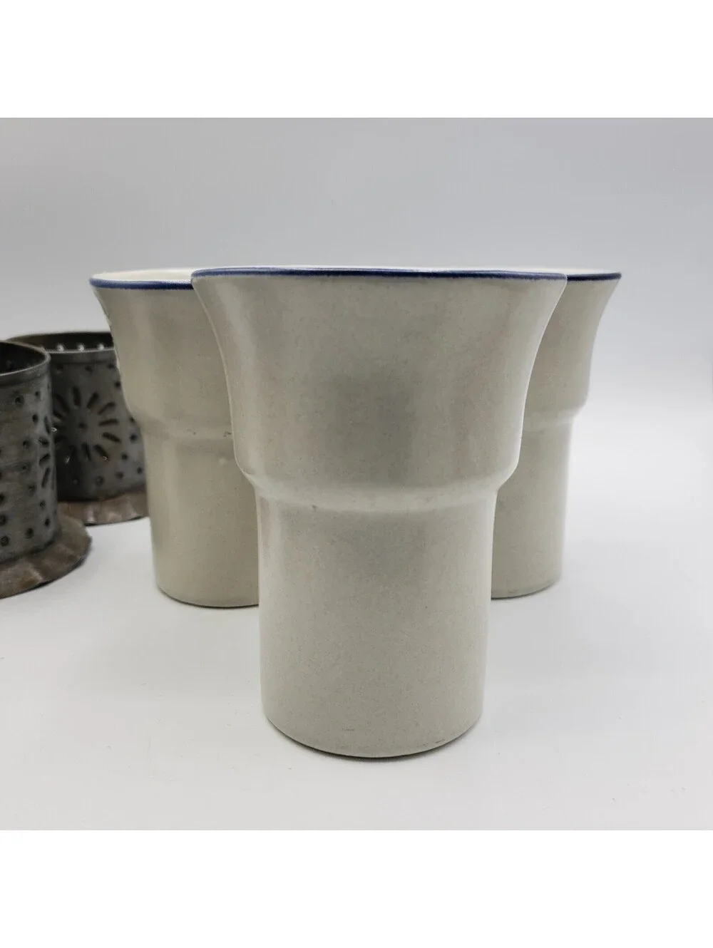 3 VTG Pfaltzgraff Yorktowne Tinsmith Stoneware Coffee Mug Cup Punched Tin Holder